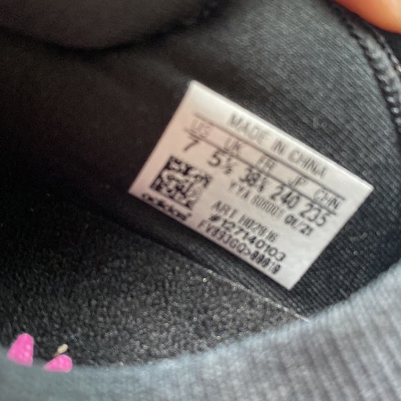 Women’s adidas ultraboost 5.0 DNA Running black-white-blue - Picture 9 of 11